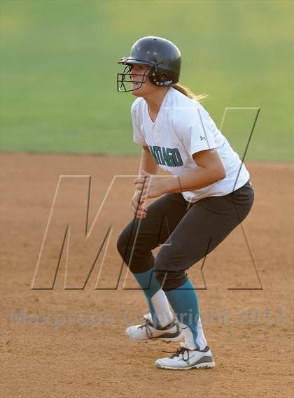 Thumbnail 2 in Santiago vs. Norco (CIF SS D1 Final) photogallery.