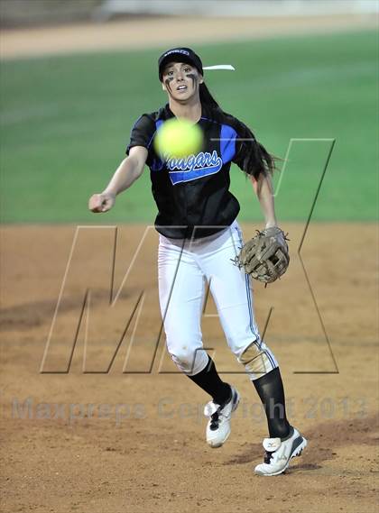 Thumbnail 1 in Santiago vs. Norco (CIF SS D1 Final) photogallery.