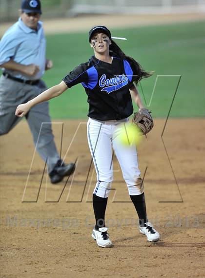 Thumbnail 2 in Santiago vs. Norco (CIF SS D1 Final) photogallery.