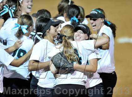 Thumbnail 3 in Santiago vs. Norco (CIF SS D1 Final) photogallery.