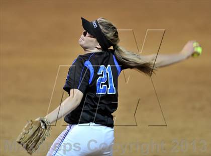 Thumbnail 2 in Santiago vs. Norco (CIF SS D1 Final) photogallery.
