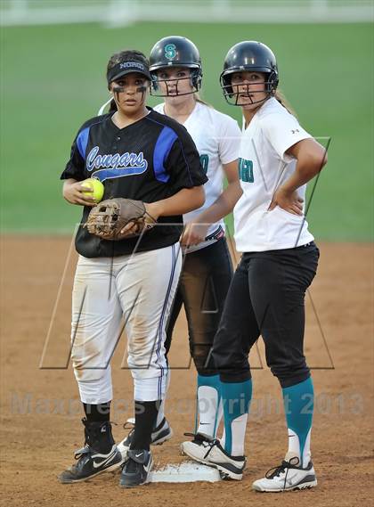 Thumbnail 3 in Santiago vs. Norco (CIF SS D1 Final) photogallery.