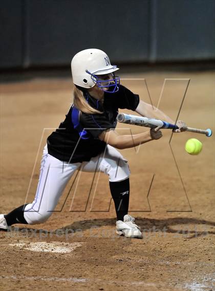 Thumbnail 2 in Santiago vs. Norco (CIF SS D1 Final) photogallery.