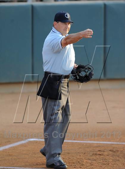 Thumbnail 2 in Santiago vs. Norco (CIF SS D1 Final) photogallery.