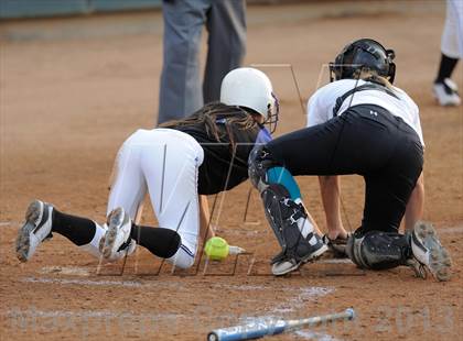 Thumbnail 1 in Santiago vs. Norco (CIF SS D1 Final) photogallery.
