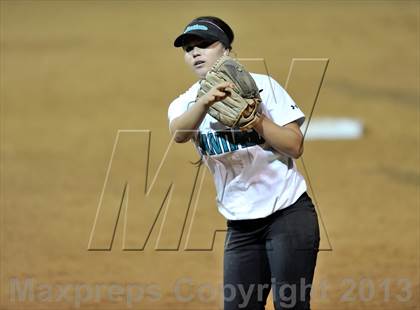 Thumbnail 1 in Santiago vs. Norco (CIF SS D1 Final) photogallery.