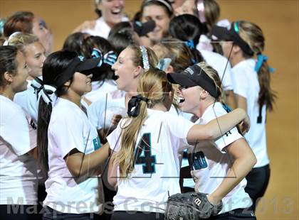 Thumbnail 1 in Santiago vs. Norco (CIF SS D1 Final) photogallery.