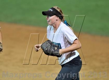 Thumbnail 1 in Santiago vs. Norco (CIF SS D1 Final) photogallery.
