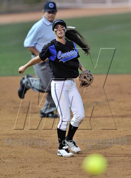 Thumbnail 3 in Santiago vs. Norco (CIF SS D1 Final) photogallery.