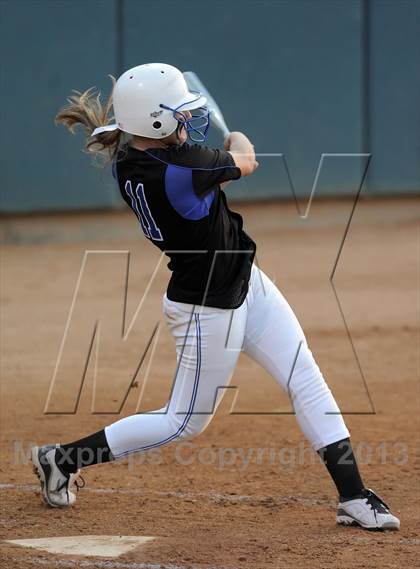 Thumbnail 1 in Santiago vs. Norco (CIF SS D1 Final) photogallery.