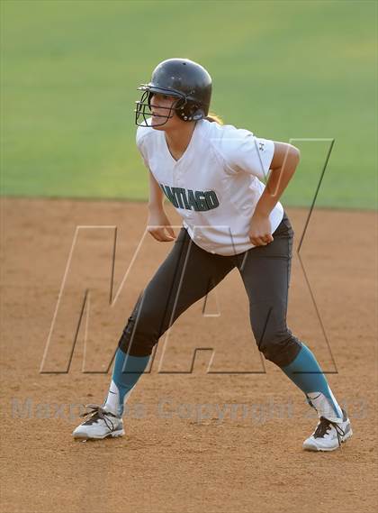 Thumbnail 1 in Santiago vs. Norco (CIF SS D1 Final) photogallery.