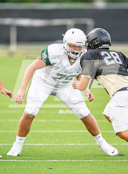 Thumbnail 1 in Kingwood Park vs. Galena Park (Scrimmage) photogallery.