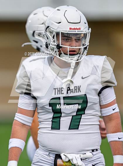 Thumbnail 2 in Kingwood Park vs. Galena Park (Scrimmage) photogallery.