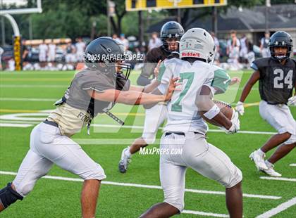 Thumbnail 3 in Kingwood Park vs. Galena Park (Scrimmage) photogallery.