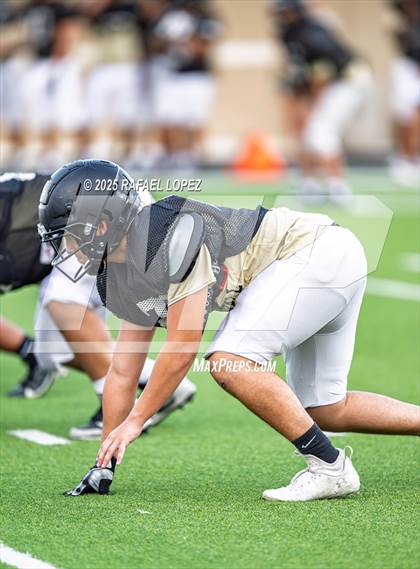 Thumbnail 2 in Kingwood Park vs. Galena Park (Scrimmage) photogallery.