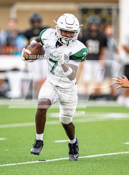 Thumbnail 1 in Kingwood Park vs. Galena Park (Scrimmage) photogallery.