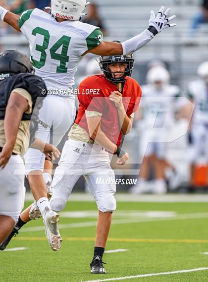 Thumbnail 1 in Kingwood Park vs. Galena Park (Scrimmage) photogallery.