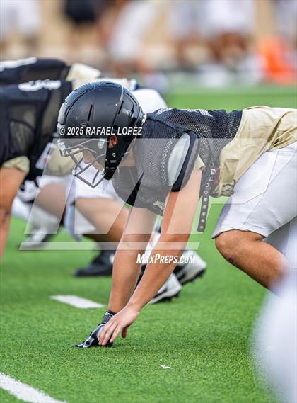 Thumbnail 2 in Kingwood Park vs. Galena Park (Scrimmage) photogallery.