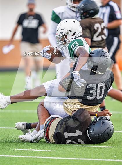 Thumbnail 2 in Kingwood Park vs. Galena Park (Scrimmage) photogallery.