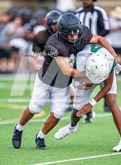 Thumbnail 3 in Kingwood Park vs. Galena Park (Scrimmage) photogallery.