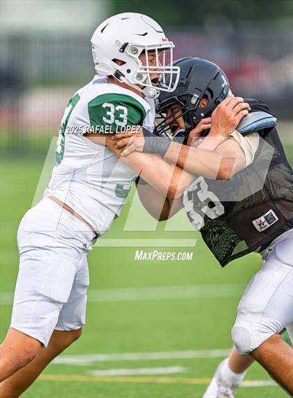 Thumbnail 2 in Kingwood Park vs. Galena Park (Scrimmage) photogallery.