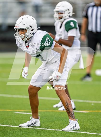 Thumbnail 3 in Kingwood Park vs. Galena Park (Scrimmage) photogallery.