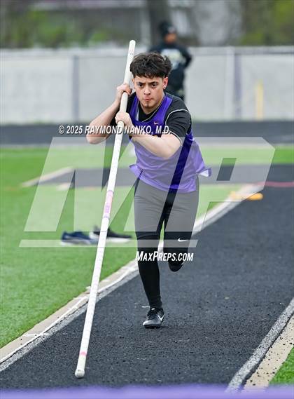 Thumbnail 2 in Marion Relays (Pole Vault)  photogallery.