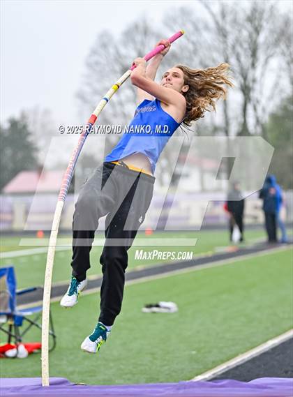 Thumbnail 1 in Marion Relays (Pole Vault)  photogallery.