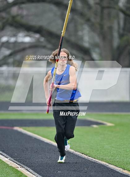Thumbnail 2 in Marion Relays (Pole Vault)  photogallery.