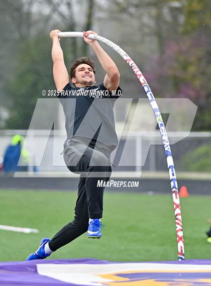 Thumbnail 2 in Marion Relays (Pole Vault)  photogallery.
