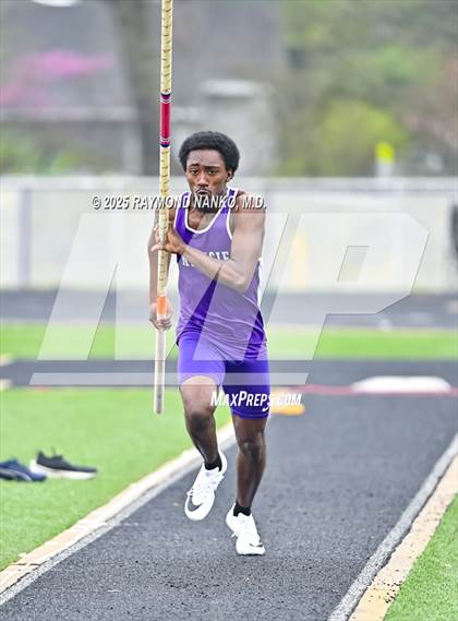 Thumbnail 1 in Marion Relays (Pole Vault)  photogallery.