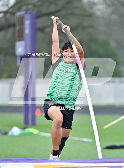Thumbnail 1 in Marion Relays (Pole Vault)  photogallery.