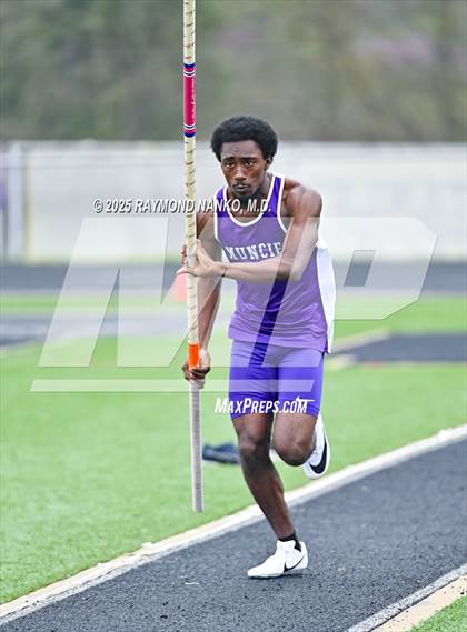 Thumbnail 1 in Marion Relays (Pole Vault)  photogallery.