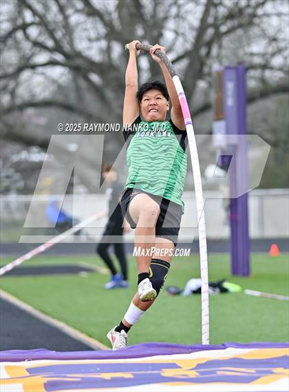 Thumbnail 1 in Marion Relays (Pole Vault)  photogallery.