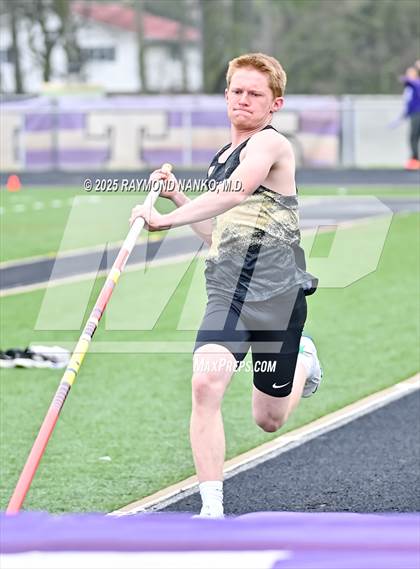 Thumbnail 3 in Marion Relays (Pole Vault)  photogallery.