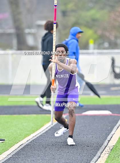 Thumbnail 2 in Marion Relays (Pole Vault)  photogallery.