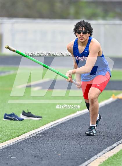 Thumbnail 2 in Marion Relays (Pole Vault)  photogallery.