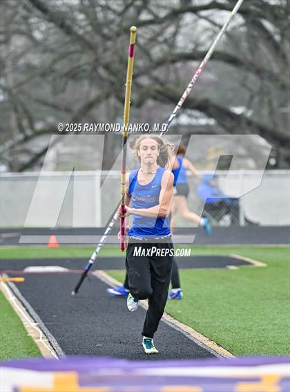 Thumbnail 2 in Marion Relays (Pole Vault)  photogallery.