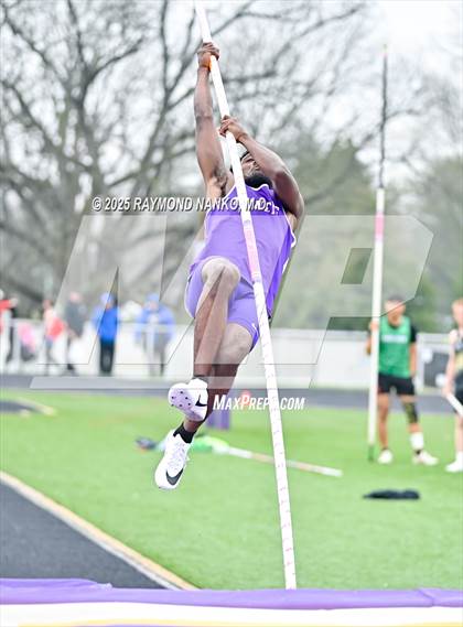 Thumbnail 2 in Marion Relays (Pole Vault)  photogallery.