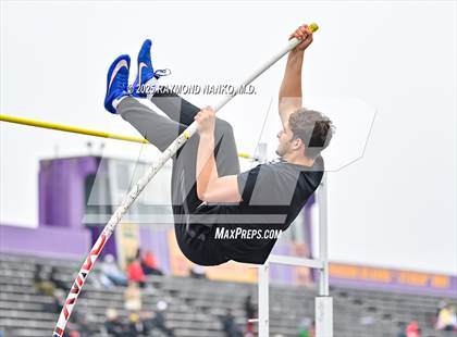 Thumbnail 1 in Marion Relays (Pole Vault)  photogallery.