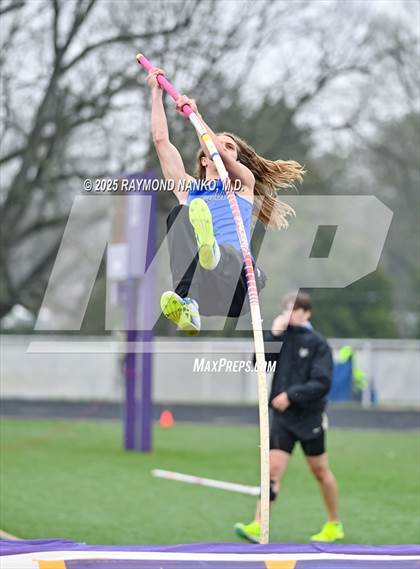 Thumbnail 2 in Marion Relays (Pole Vault)  photogallery.