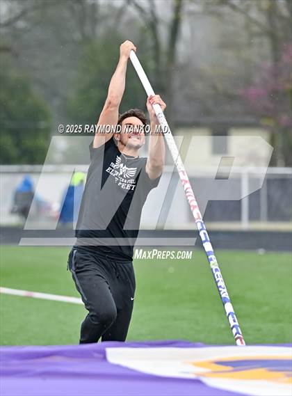 Thumbnail 1 in Marion Relays (Pole Vault)  photogallery.