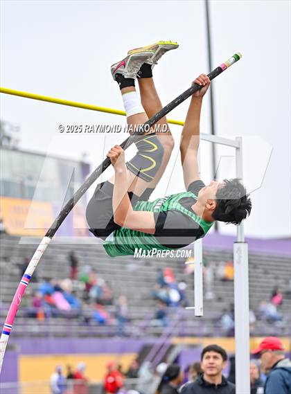 Thumbnail 3 in Marion Relays (Pole Vault)  photogallery.