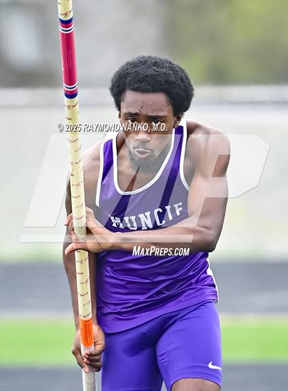 Thumbnail 1 in Marion Relays (Pole Vault)  photogallery.