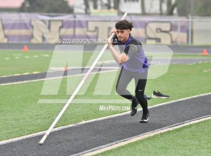 Thumbnail 1 in Marion Relays (Pole Vault)  photogallery.