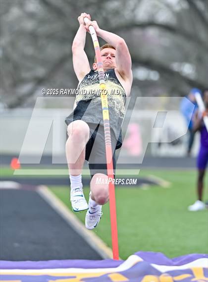 Thumbnail 1 in Marion Relays (Pole Vault)  photogallery.