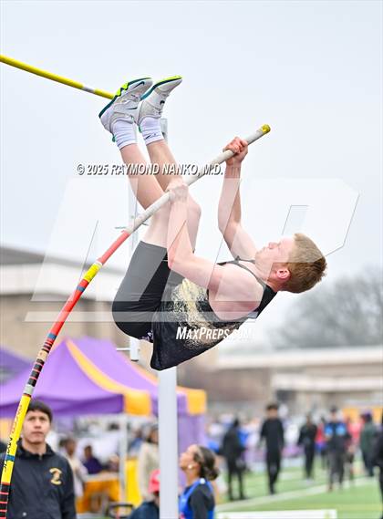 Thumbnail 1 in Marion Relays (Pole Vault)  photogallery.