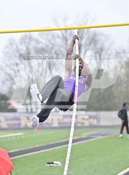 Thumbnail 1 in Marion Relays (Pole Vault)  photogallery.