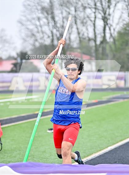 Thumbnail 2 in Marion Relays (Pole Vault)  photogallery.
