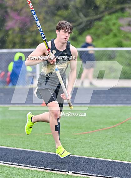 Thumbnail 2 in Marion Relays (Pole Vault)  photogallery.